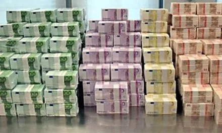 Intercepted with €719,120 in two suitcases