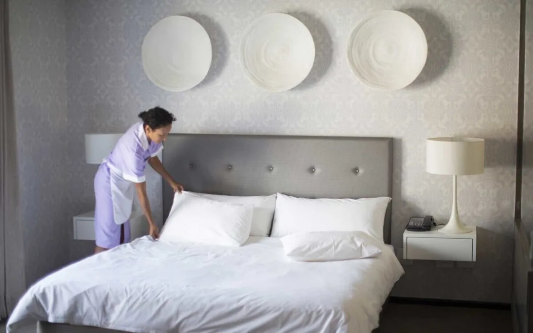 Gran Canaria hotel cleaner arrested for stealing watches, jewelry and money from at least two rooms