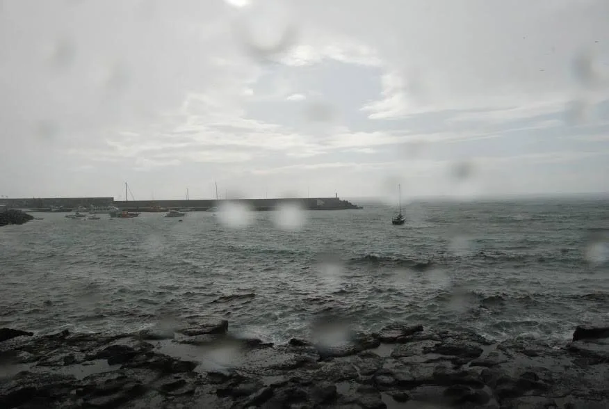A week of blustery wind, rain and even snow on Gran Canaria, could stay sunny in the south though…