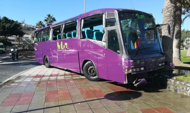 Bus Accident Near Maspalomas – Only Driver Injured