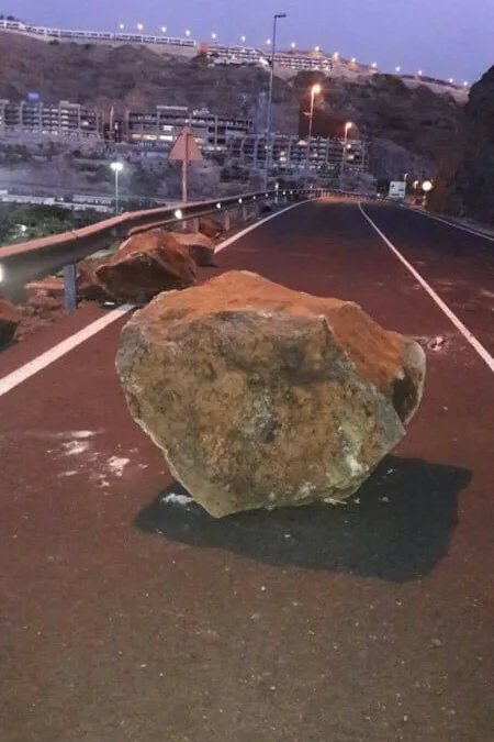 Rockfall on road passing Amadores on the south of the island