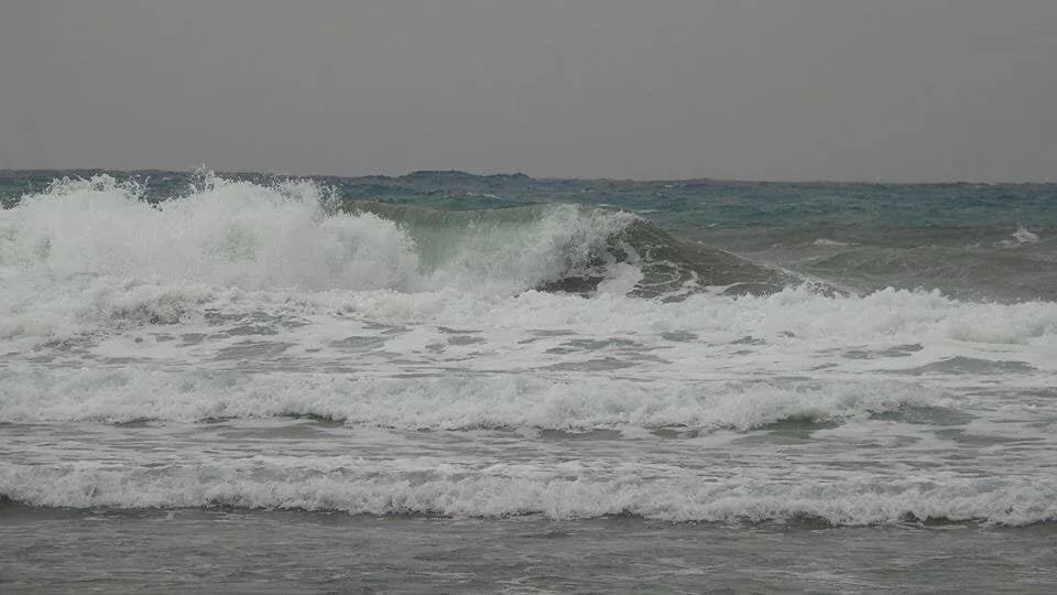 Gran Canaria on alert for rough seas, with stormy weather, gale force winds and rain