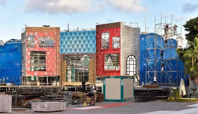 The ‘Magic’ of the carnival main stage takes shape in the Santa Catalina park