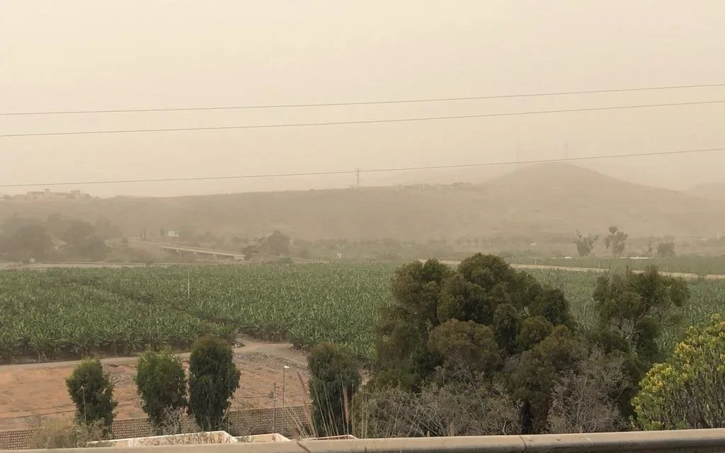 Turbulent Atlantic storms suck Saharan sands out over Canary Islands
