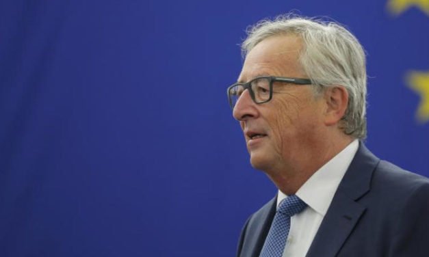 EC president Juncker cancels visit to the Canary Islands to try to close UKs Brexit negotiations
