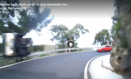 Spectacular footage of truck leaving the road in the mountains of Gran Canaria