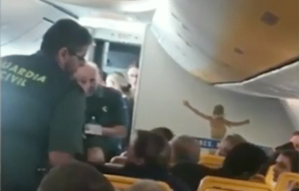 Drunk English woman dragged off plane on arrival in Fuerteventura