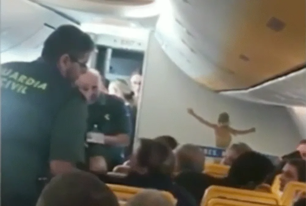 Drunk English woman dragged off plane on arrival in Fuerteventura