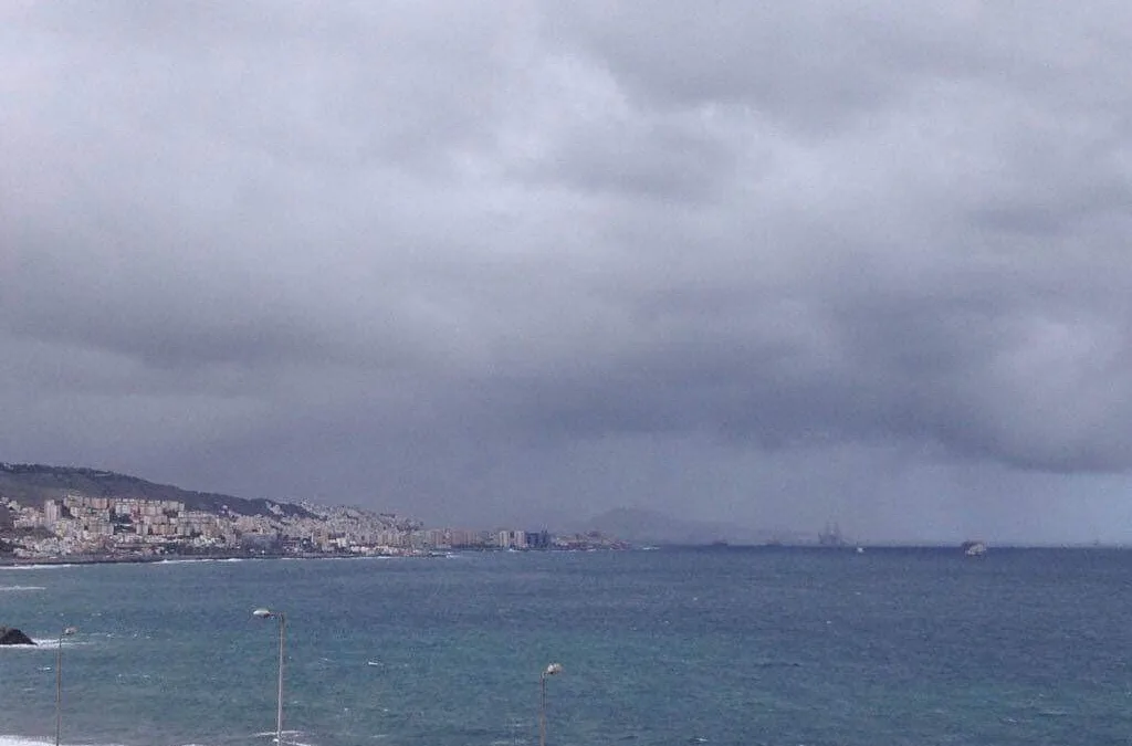 Gran Canaria Weather: A little bit of a wet start to the weekend, rain a little heavier on the north, clearing into Sunday