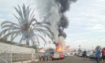 Fire in Playa del Inglés ´Los Arcos´