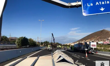 Truck overturns after impact with motorway sign on GC2