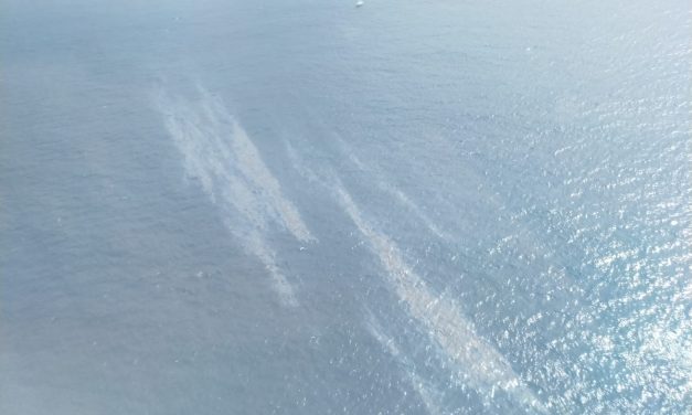 Small fuel spill off the coast of Las Palmas de Gran Canaria and Telde