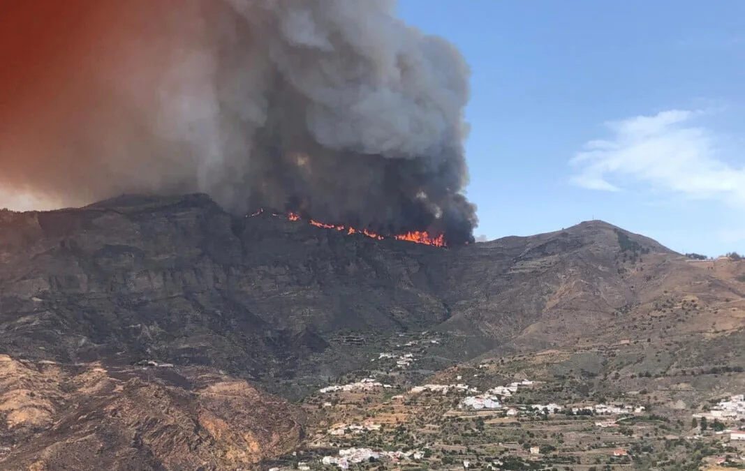 New & Ferocious Gran Canaria Forest Fire consumes hillsides around Valleseco