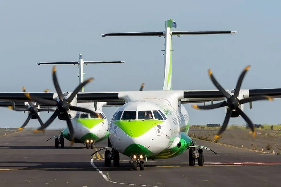 Canary Islands regulate passengers at ports and airports, while asking nightspots to wait a while longer