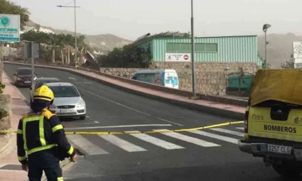 Firefighter injured protecting member of public from debris in Puerto Rico de Gran Canaria