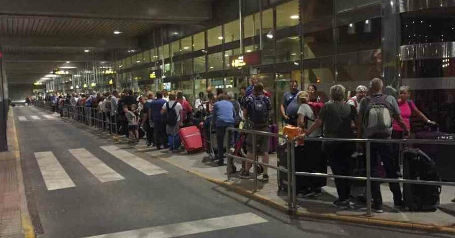 Flight Chaos for Gran Canaria and Canary Islands caused by UK Air Traffic System Glitch