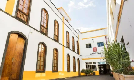 Arehucas halts production and dedicates factory to distilling sanitary alcohol