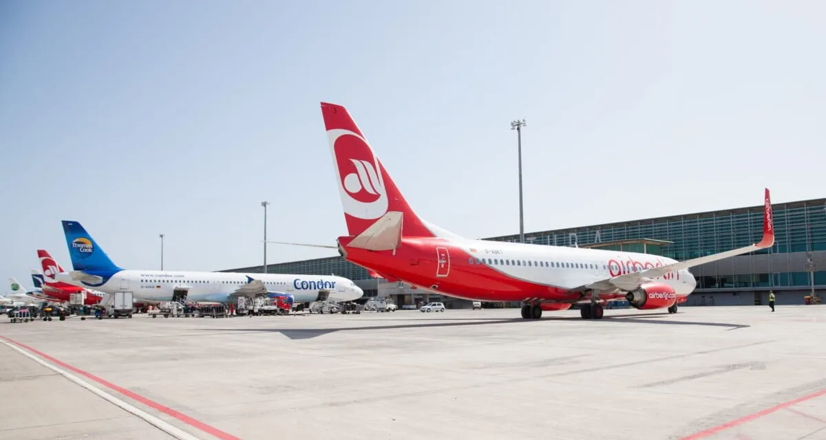 Spain urgently seeking European agreement on flight controls and third-party nationals