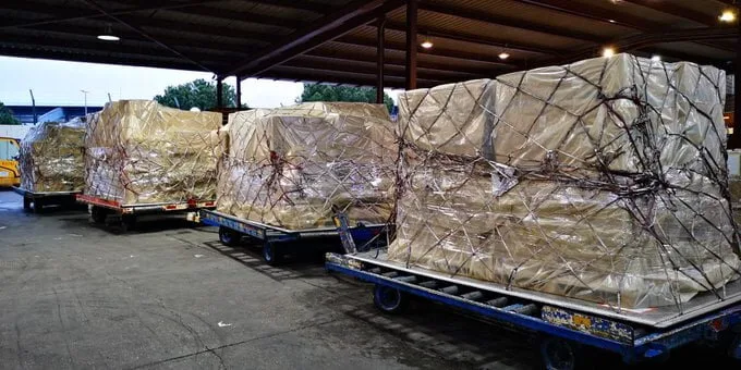 Half a million masks and nearly 60,000 diagnostic test kits arrive on Canary Islands