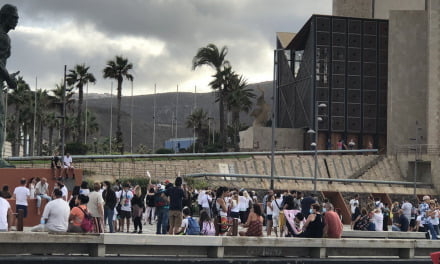 Anti-mask protesters numbered less than active COVID-19 infections in Las Palmas