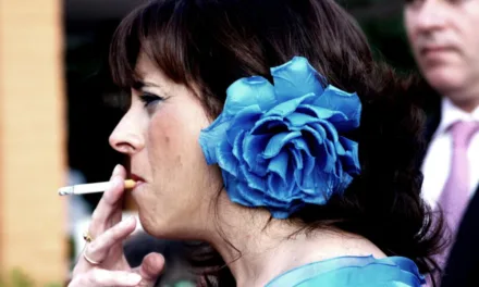 Smoking on bar terraces and on the street is not banned on Gran Canaria