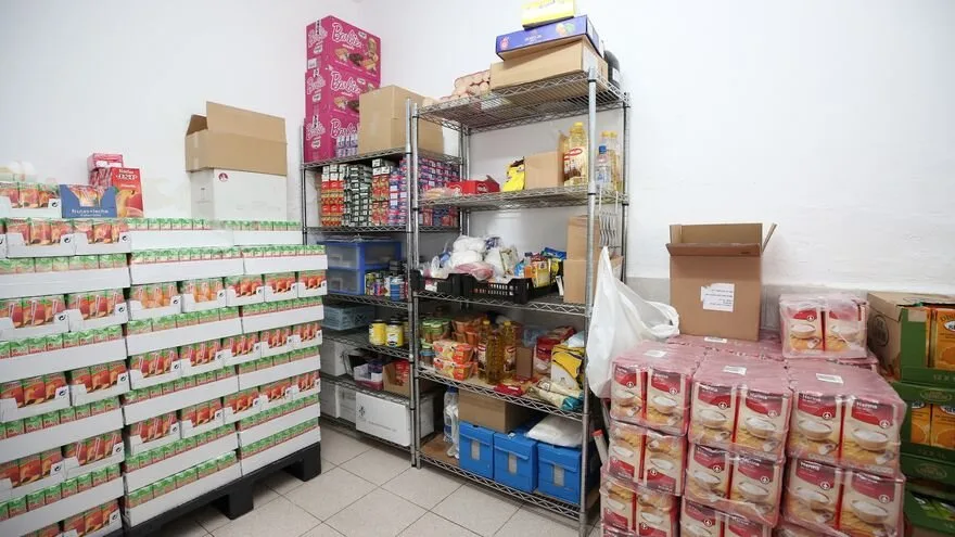 The Food Project: When your local council refuse to help Families in Need and you have to call the Army