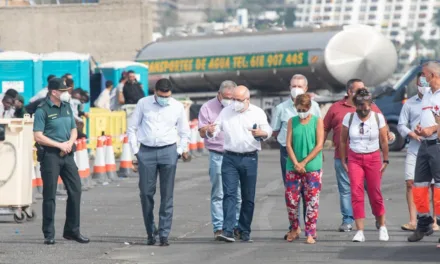 Gran Canaria President wants migrants quickly moved on to mainland Europe