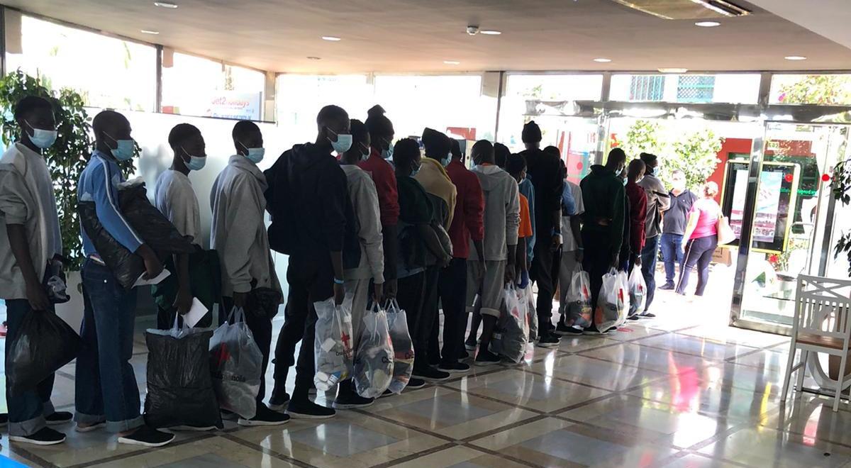 Hoteliers on Gran Canaria offer temporary accommodation for irregular migrants