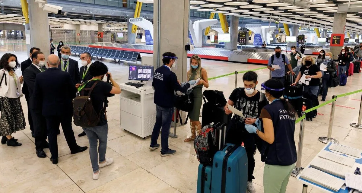 Anyone travelling to The Canaries, even from mainland Spain, must now have a negative COVID-19 test result carried out in the 72 hours prior to arrival