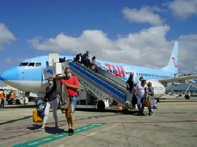 British tourists are reportedly postponing holidays booked to The Canary Islands until summer 2021