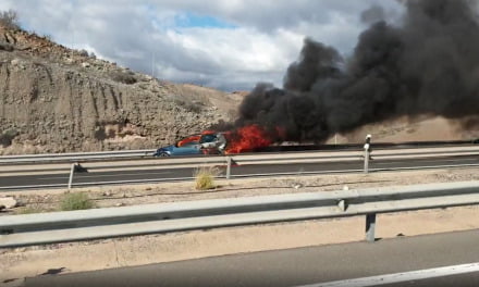 A serious car fire on the GC1 highway near Arguineguín on the south west of Gran Canaria