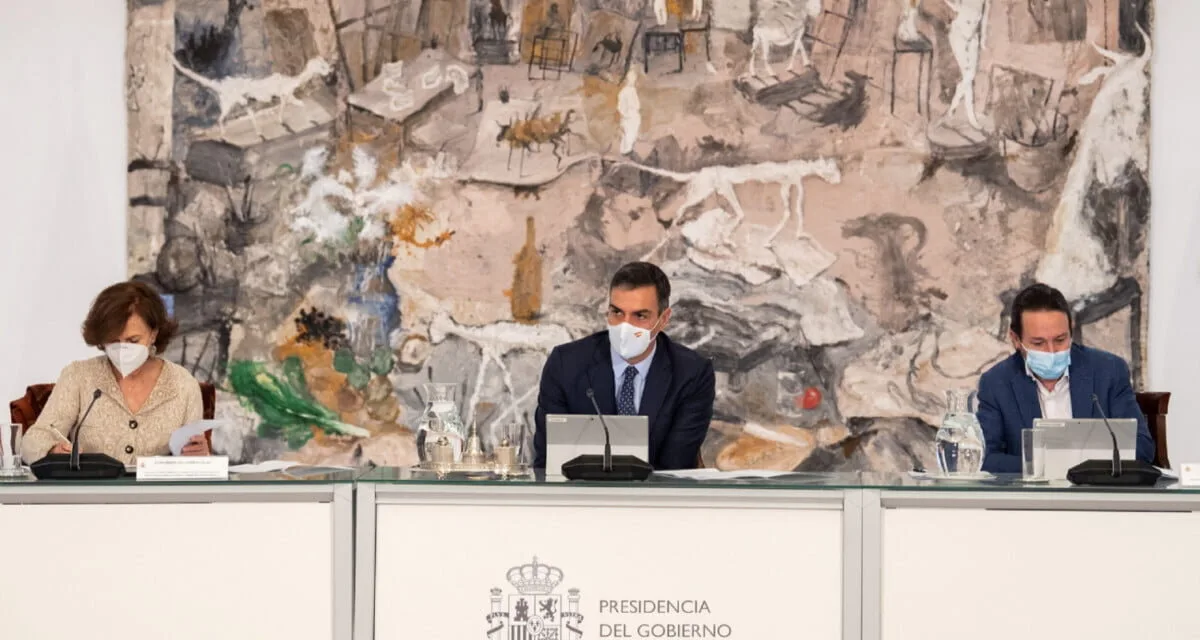 Spain approves €40 million contingency funding to help deal with Canary Islands migrant crisis