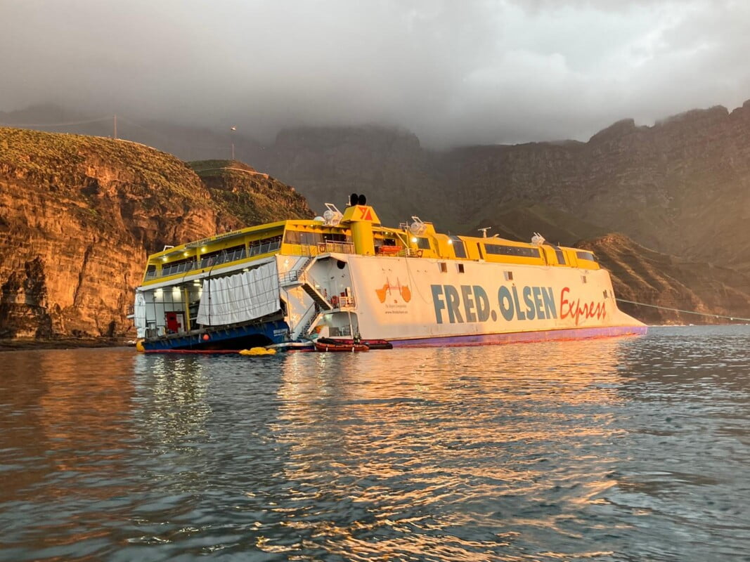 Stranded Fred Olsen ferry, the Bentago Express, spends fifth day aground at Agaete harbour