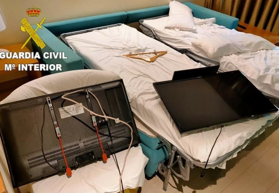 Norwegian tourist arrested after allegedly wrecking hotel room, breaking televisions and trying to leave on a flight