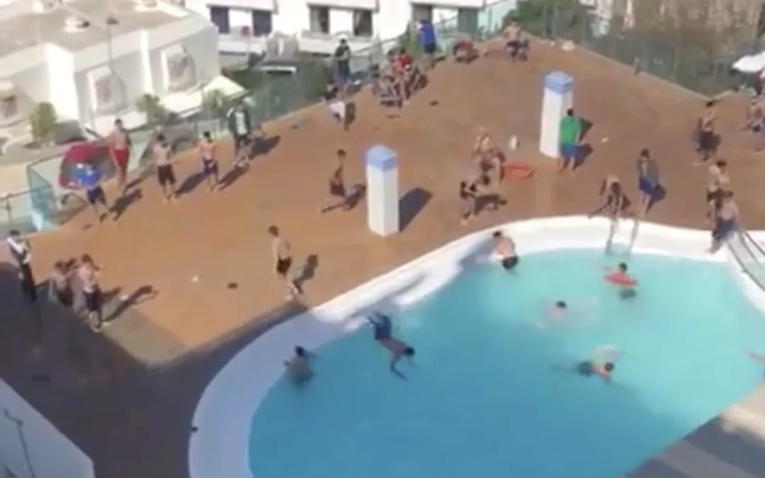 Guardia Civil swoop on migrant youths enjoying a swimming pool to enforce covid rules after multiple complaints by neighbours