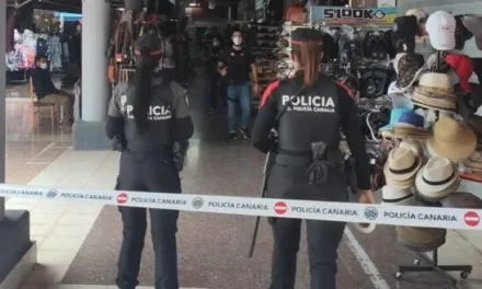 Suspected counterfeit merchandise worth €2.5 million seized from Yumbo shopping centre in Playa del Inglés