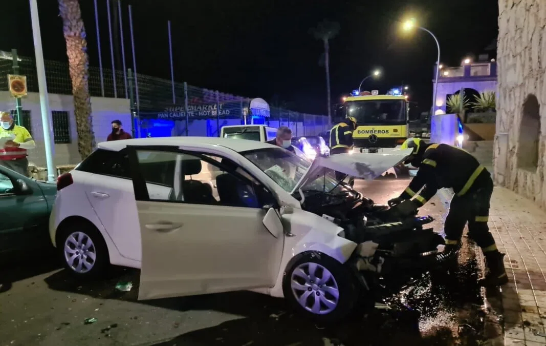 Two intoxicated tourists in multiple collisions along quiet residential street in Puerto Rico de Gran Canaria