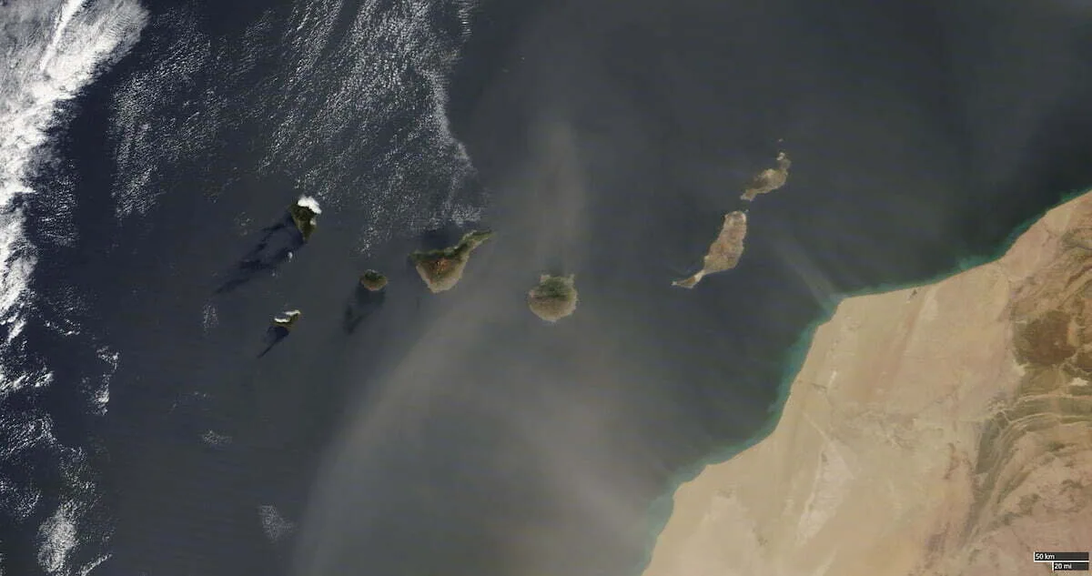 Gran Canaria Weather: Time to hit the beach at more than 28ºC in the shade, Calima bringing Saharan Dust and 70kmph+ winds, light rain possible into next week