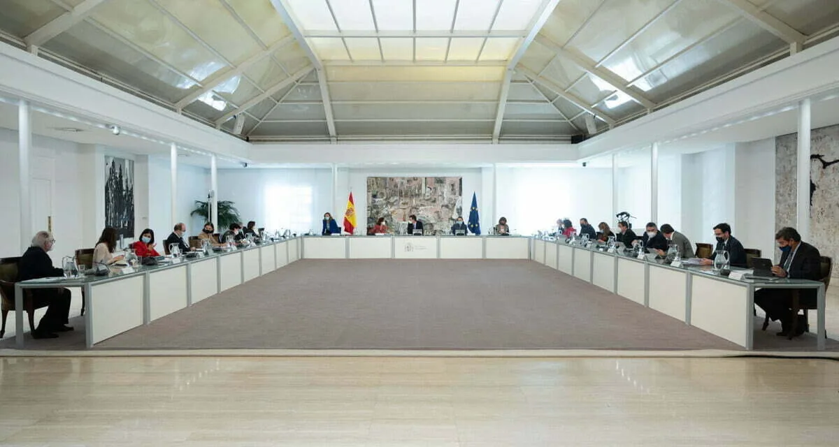 Spain announces €11 billion aid package to help self-employed freelancers and companies to overcome the economic crisis