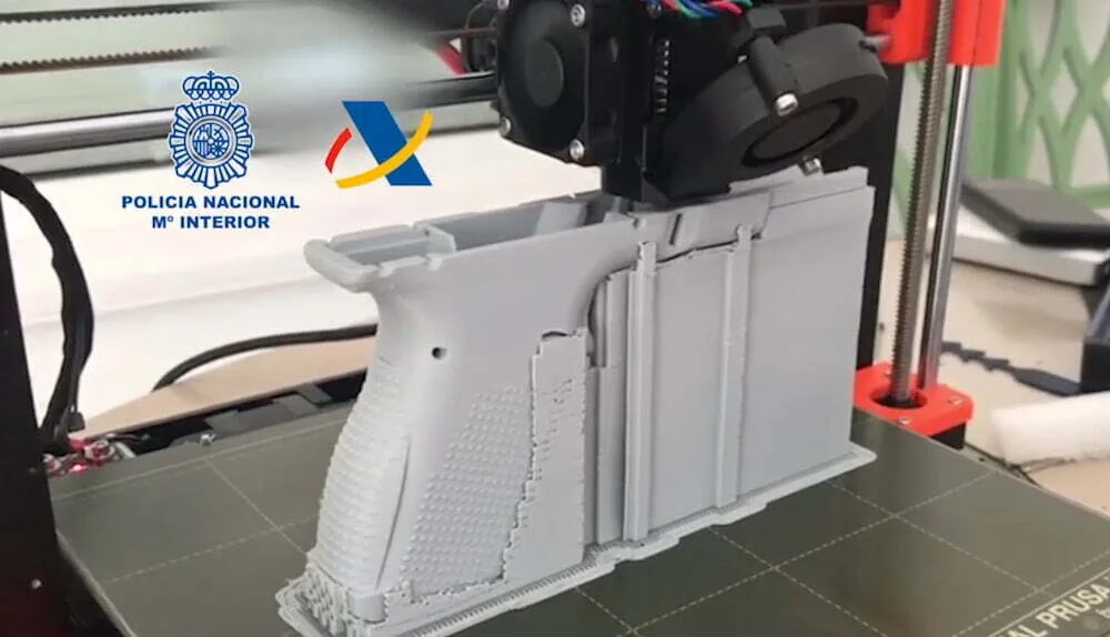 Tenerife man detained with 3D printed guns has “a worrying profile and is obsessed with weapons”