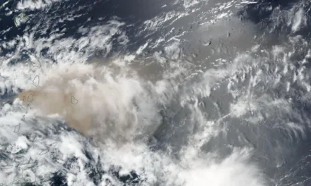 Ash from the volcano erupting in the Caribbean could arrive over Spain from Wednesday with the expected storm