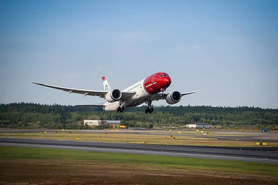 Norwegian will close bases on Gran Canaria and Tenerife