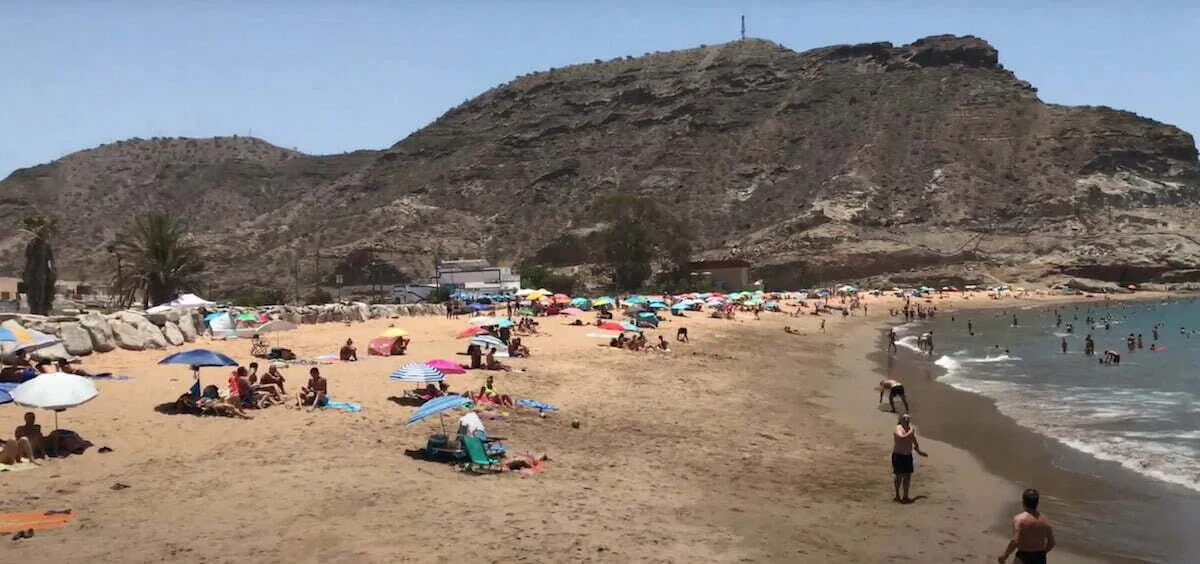 British holidaymakers can now fly to Canary Islands, and the rest of Spain, without tests