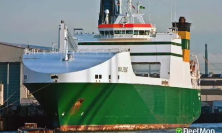 British cargo ship rescues 25 migrants from the Atlantic, 426 km south of Gran Canaria