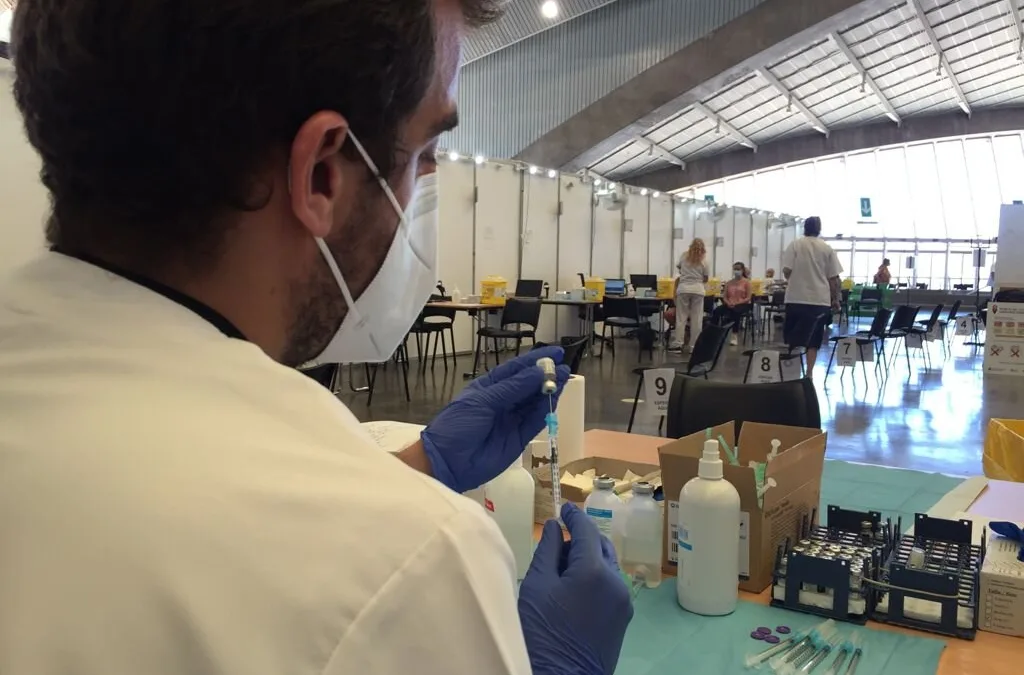 Vaccine booster appointments offered to everyone over 18 years of age