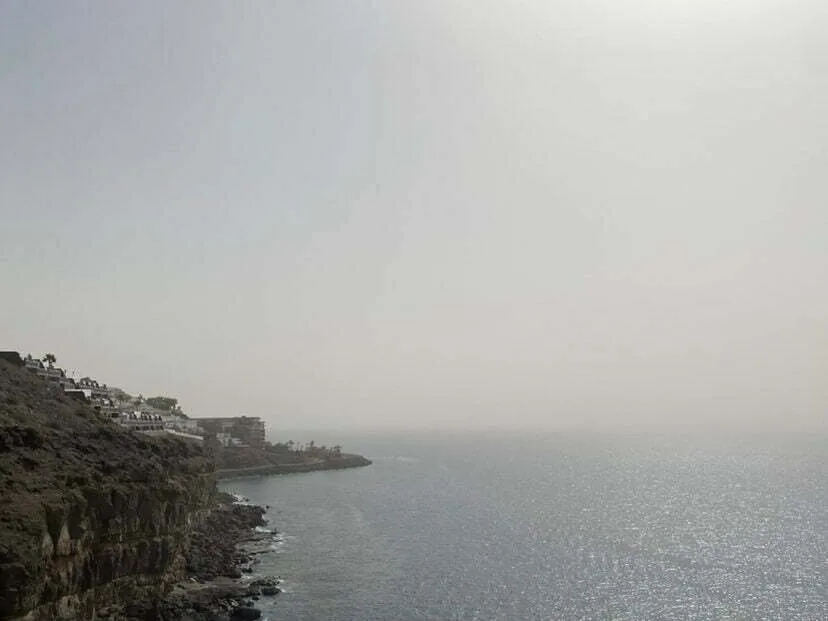Gran Canaria Weather: Dust expected to clear later in the week, Binter Flight lands in Calima with low visibility