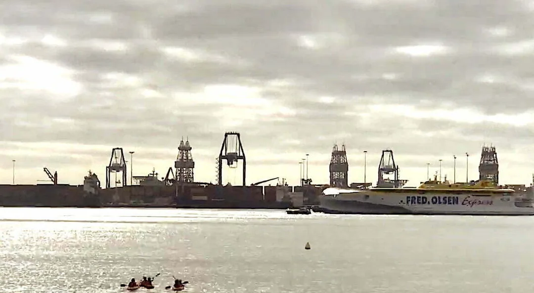 Spanish Transport strike seriously threatens produce cargos headed for Canary Islands