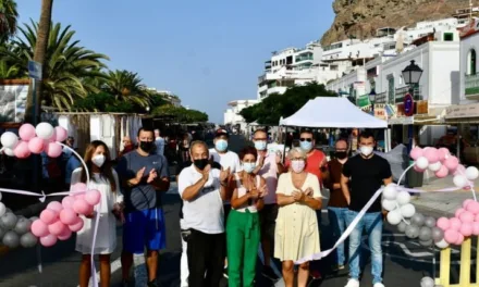 Market stall holders protest 46% hike in town hall fees in Arguineguín and Mogán