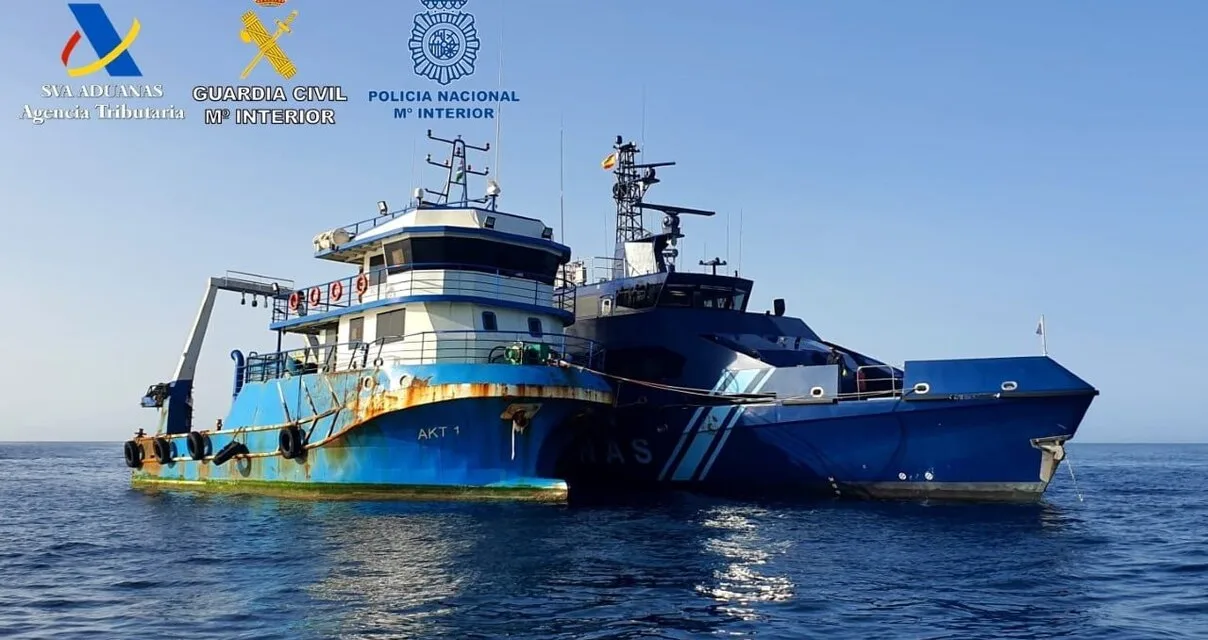 A fishing boat loaded with three tons of cocaine intercepted south of the Canary Islands