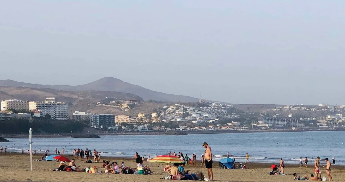 Canary Islands exceeds a monthly total of one million tourists for the first time following the start of the pandemic